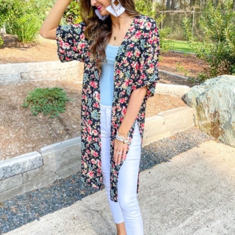 🟠NWT Garden Party Kimono in Floral Print SMALL